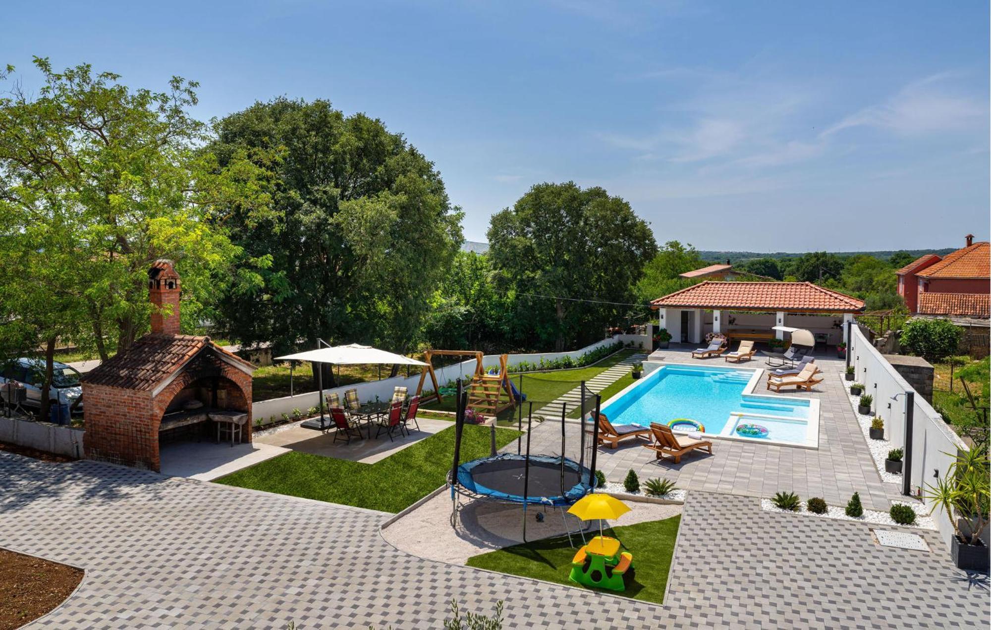Beautiful Apartment In Galovac With Kitchen Luaran gambar